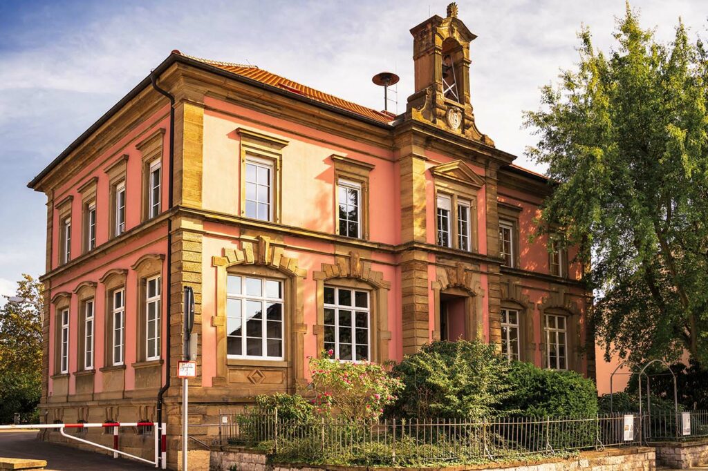 Altes Schulgebäude 1988 Büchenau, Foto Annette Göring