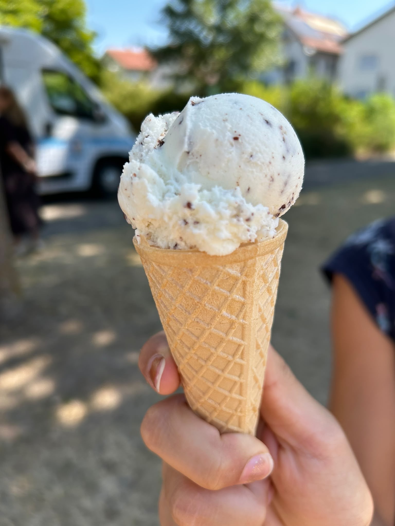 Ein Eis für unsere Kinder, gespendet vom Förderverein.