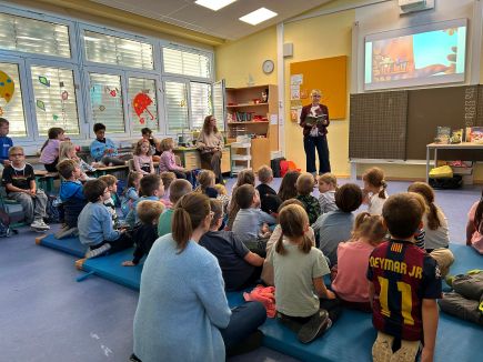 Autorenlesung in Klasse 1 und 2
